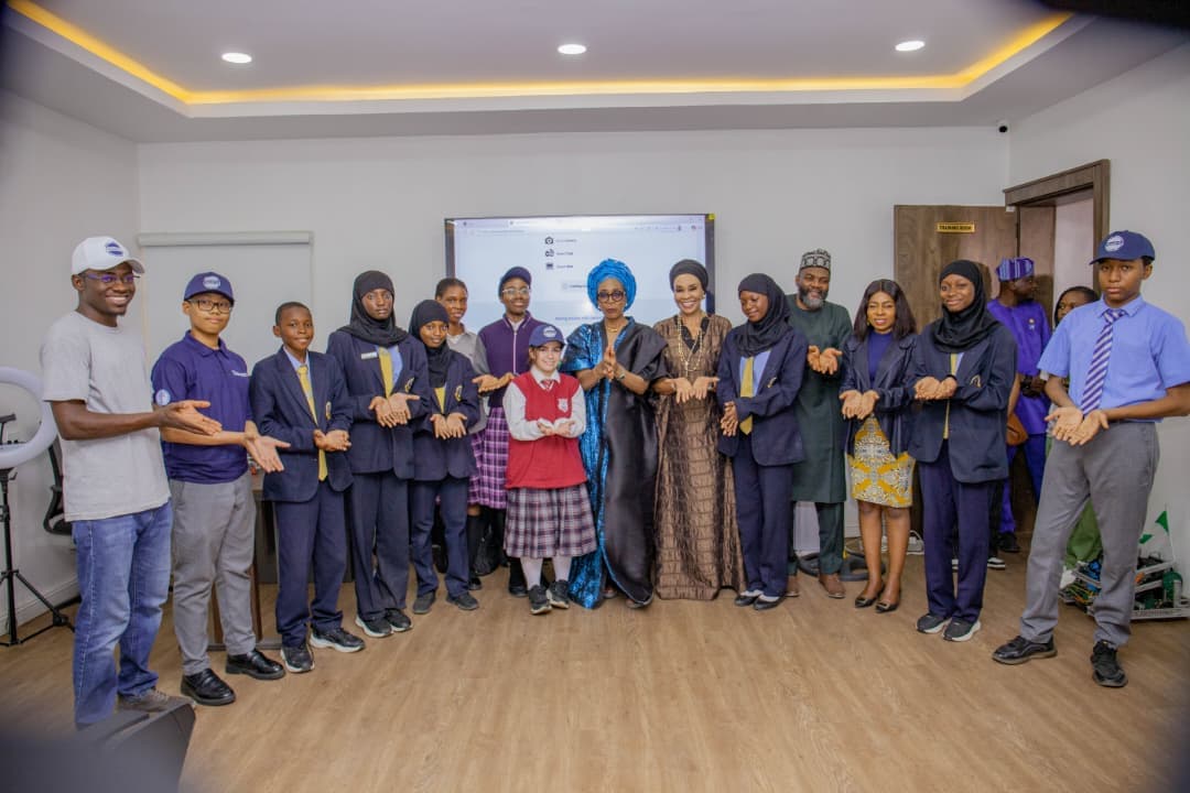 Innovation Tech Exhibition Celebrates the Creativity and Potential of Young Female Innovators
